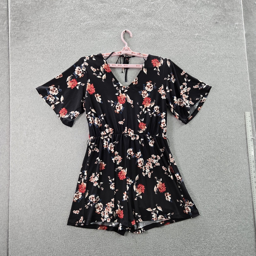 Maurices Women Romper M Black Floral Fit & Flare Boho Button Short Sleeve